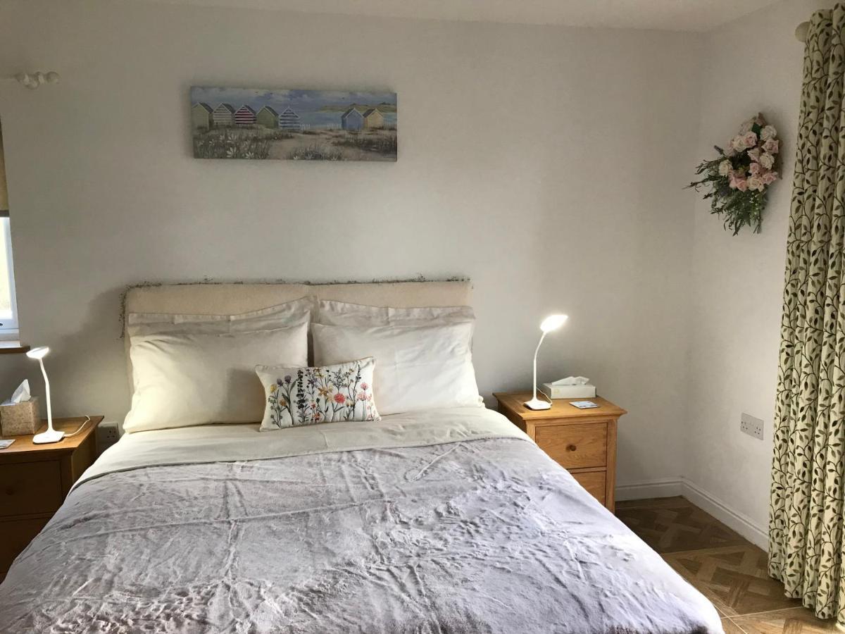 Pembrokeshire Fields Hotel Хавърфордуест Екстериор снимка