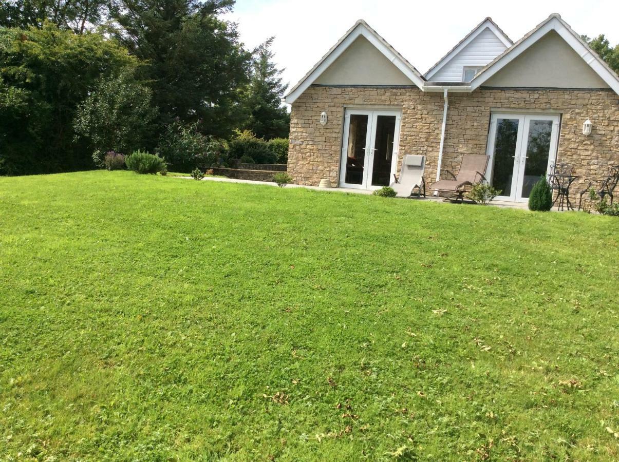 Pembrokeshire Fields Hotel Хавърфордуест Екстериор снимка