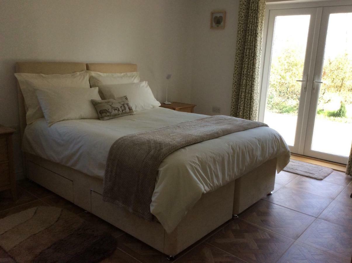 Pembrokeshire Fields Hotel Хавърфордуест Екстериор снимка
