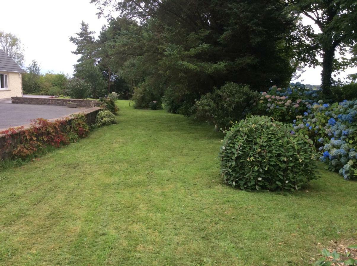 Pembrokeshire Fields Hotel Хавърфордуест Екстериор снимка